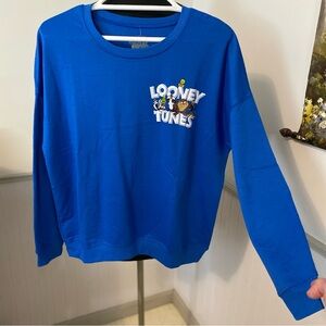 NWT Looney Tunes blue lightweight sweatshirt Size M Oversized Women’s